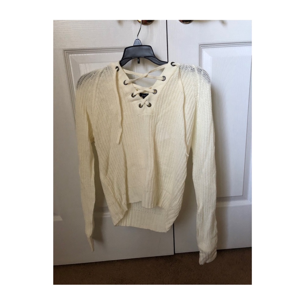 Rue21 Pullover sweater top